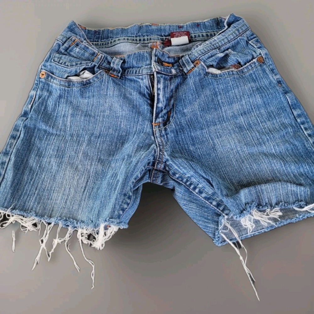 Bongo‎ denim shorts Womens Size  7 Cut Off Style- Distressed